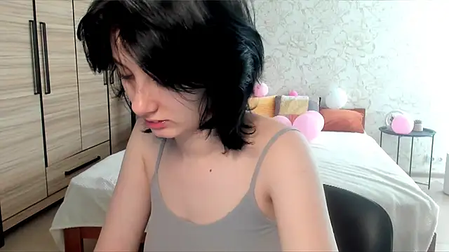 Snapshot of JulisSweet chatting on March 6, 2025, 7:36 am JulisSweet online show from March 6, 2025, 7:36 am