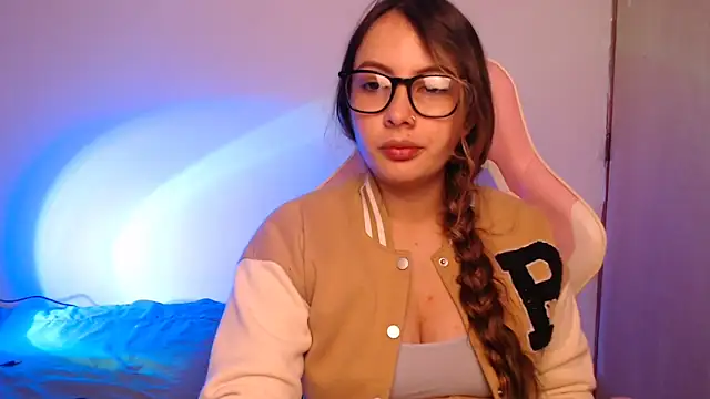 Snapshot of lalawhitte chatting on November 1, 2025, 2:11 pm lalawhitte online show from November 1, 2025, 2:11 pm