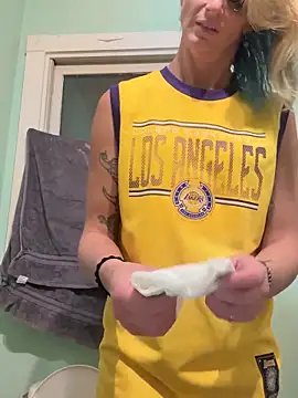 Cutetrans90 online show from December 18, 2025, 7:57 am