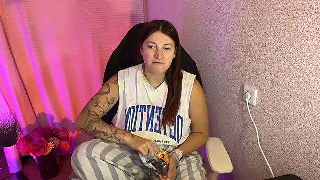 Snapshot of Katrin__kiss chatting on October 18, 2025, 3:03 pm Katrin kiss online show from October 18, 2025, 3:03 pm