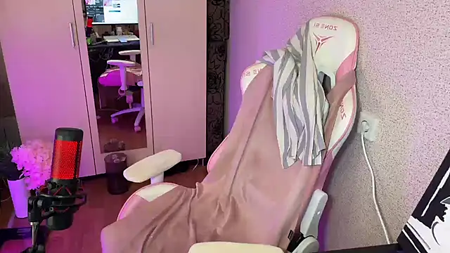 Snapshot of Katrin__kiss chatting on November 8, 2025, 5:16 pm Katrin kiss online show from November 8, 2025, 5:16 pm