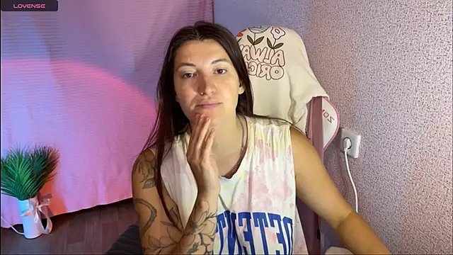 Snapshot of Katrin__kiss chatting on September 30, 2025, 11:05 am Katrin kiss online show from September 30, 2025, 11:05 am