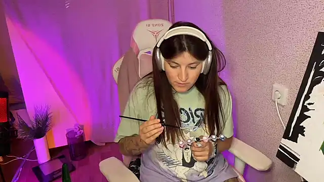 Snapshot of Katrin__kiss chatting on October 24, 2025, 11:04 pm Katrin kiss online show from October 24, 2025, 11:04 pm