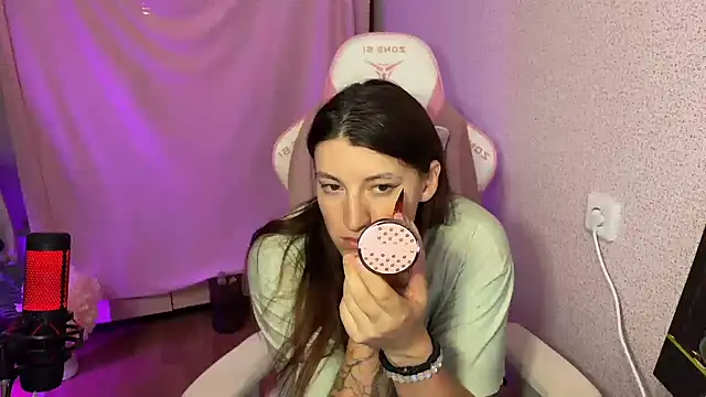 Snapshot of Katrin__kiss chatting on November 14, 2025, 7:39 pm Katrin kiss online show from November 14, 2025, 7:39 pm