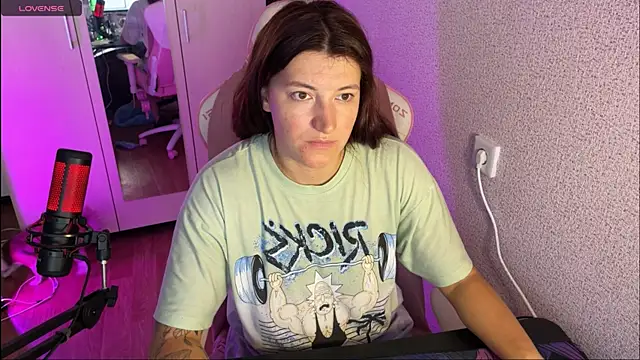 Snapshot of Katrin__kiss chatting on September 15, 2025, 12:16 pm Katrin kiss online show from September 15, 2025, 12:16 pm