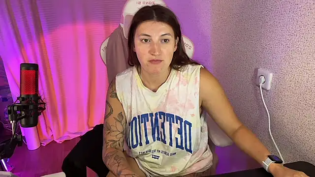 Snapshot of Katrin__kiss chatting on October 3, 2025, 7:59 pm Katrin kiss online show from October 3, 2025, 7:59 pm