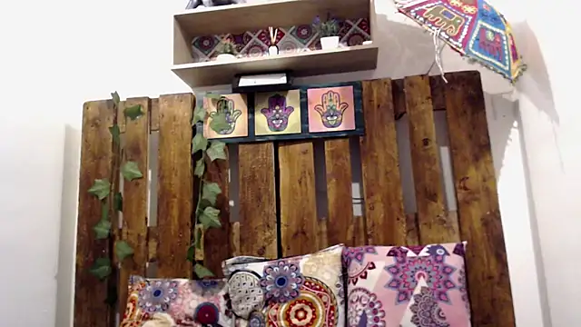 Snapshot of SARA_VAL3NTINA_ chatting on September 10, 2025, 11:15 pm SARA VAL3NTINA  online show from September 10, 2025, 11:15 pm