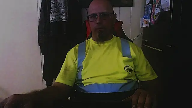 KrazyLegz online show from September 23, 2025, 8:49 pm