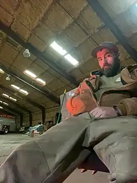 Snapshot of bigJohnson223 chatting on January 20, 2025, 9:32 pm bigJohnson223 online show from January 20, 2025, 9:32 pm