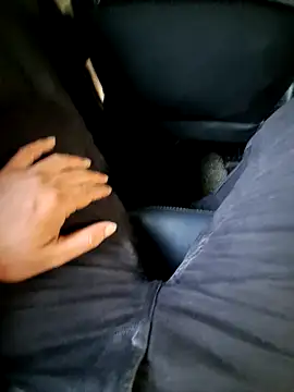 Snapshot of johny_69d@xh chatting on November 26, 2025, 11:43 am johny 69dxh online show from November 26, 2025, 11:43 am