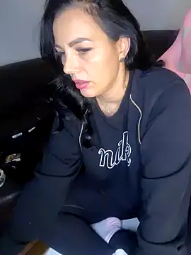 ReiyaRey online show from October 25, 2025, 8:42 pm