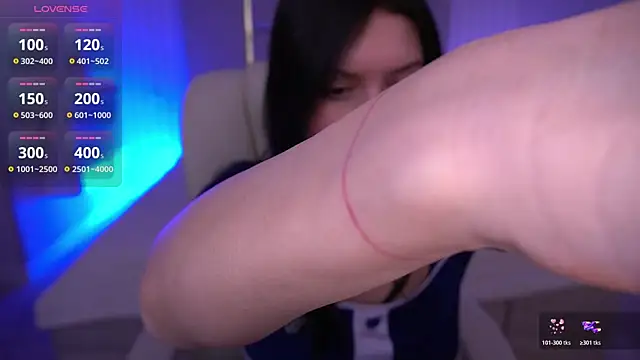 Snapshot of MilaSecrett chatting on October 30, 2025, 2:04 pm MilaSecrett online show from October 30, 2025, 2:04 pm