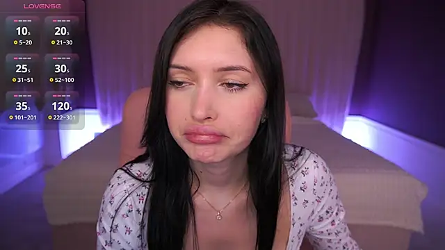 Snapshot of MilaSecrett chatting on October 26, 2025, 2:17 pm MilaSecrett online show from October 26, 2025, 2:17 pm