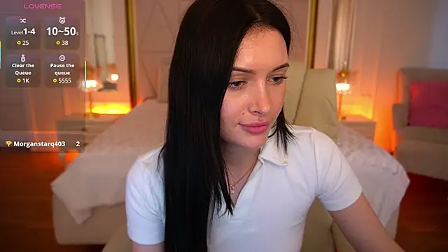 MilaSecrett online show from May 22, 2026, 1:20 pm