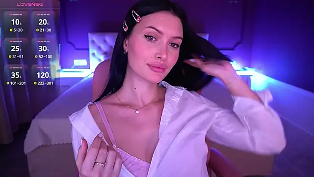 Snapshot of MilaSecrett chatting on December 3, 2025, 2:27 pm MilaSecrett online show from December 3, 2025, 2:27 pm