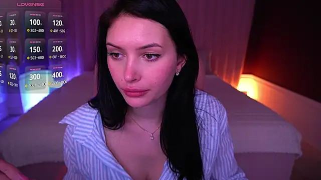 Snapshot of MilaSecrett chatting on November 2, 2025, 2:22 pm MilaSecrett online show from November 2, 2025, 2:22 pm