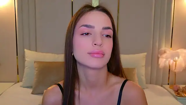 BellaHalles online show from December 2, 2025, 5:31 am