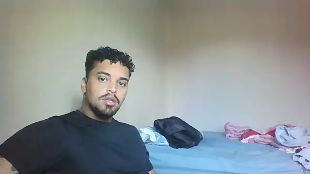 Xcumshot33 online show from November 26, 2025, 1:44 pm