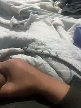 Snapshot of Your_love39 chatting on December 20, 2025, 7:11 am Your love39 online show from December 20, 2025, 7:11 am