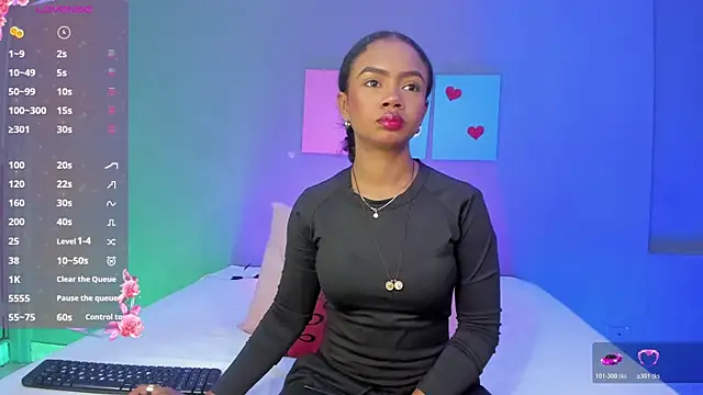 Snapshot of EmmaSmith06 chatting on November 6, 2025, 5:06 pm EmmaSmith06 online show from November 6, 2025, 5:06 pm