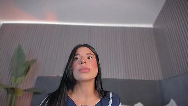 Snapshot of emelie_89 chatting on April 29, 2026, 12:31 pm emelie 89 online show from April 29, 2026, 12:31 pm