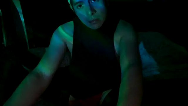 Snapshot of CloudyBoy_Toy chatting on February 28, 2025, 5:04 am CloudyBoy Toy online show from February 28, 2025, 5:04 am