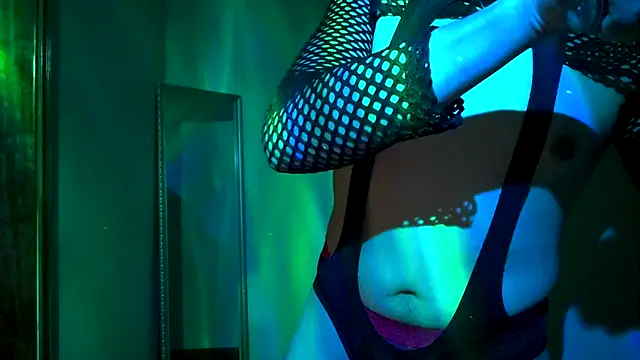 Snapshot of CloudyBoy_Toy chatting on February 24, 2025, 9:30 pm CloudyBoy Toy online show from February 24, 2025, 9:30 pm