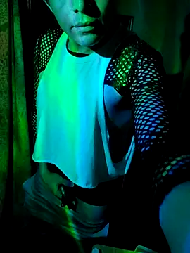 Snapshot of CloudyBoy_Toy chatting on February 23, 2025, 9:05 pm CloudyBoy Toy online show from February 23, 2025, 9:05 pm