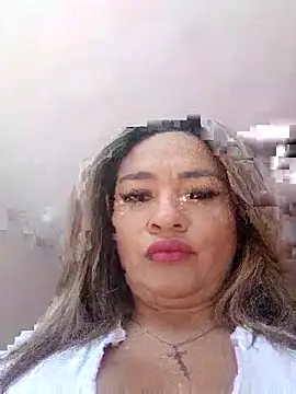 Snapshot of Afroditecash chatting on February 25, 2026, 6:30 pm Afroditecash online show from February 25, 2026, 6:30 pm