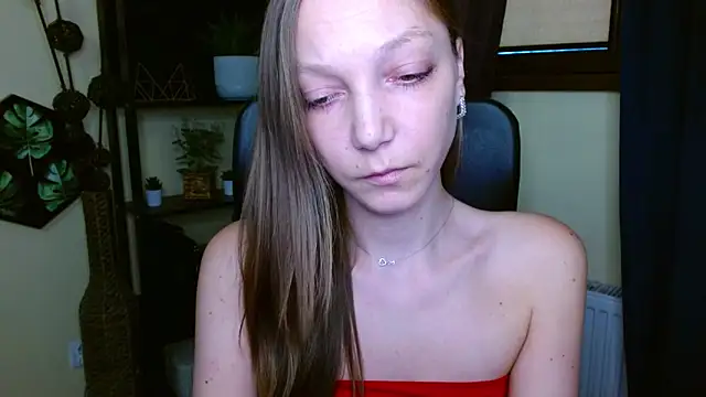 Snapshot of EmillyPlay chatting on February 28, 2026, 9:20 am EmillyPlay online show from February 28, 2026, 9:20 am