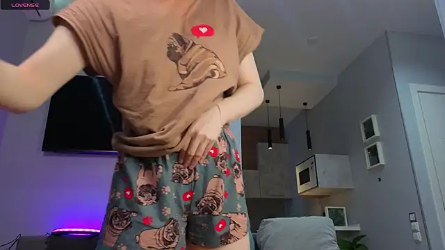 DonnaBurkee online show from February 19, 2026, 4:09 am