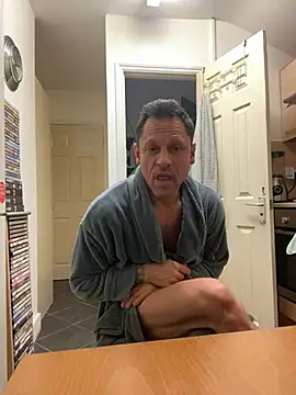 Snapshot of Yourhotboy_42 chatting on February 4, 2025, 7:11 pm Yourhotboy 42 online show from February 4, 2025, 7:11 pm