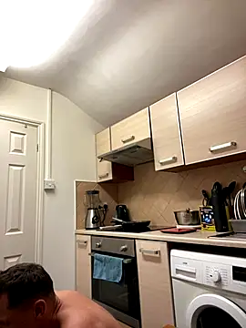 Snapshot of Yourhotboy_42 chatting on December 15, 2025, 8:14 pm Yourhotboy 42 online show from December 15, 2025, 8:14 pm