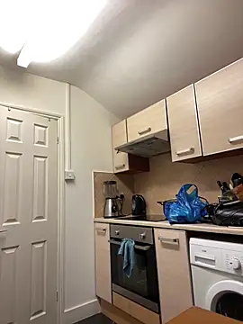 Snapshot of Yourhotboy_42 chatting on October 30, 2025, 6:16 pm Yourhotboy 42 online show from October 30, 2025, 6:16 pm