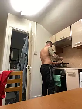 Snapshot of Yourhotboy_42 chatting on February 15, 2025, 11:58 pm Yourhotboy 42 online show from February 15, 2025, 11:58 pm