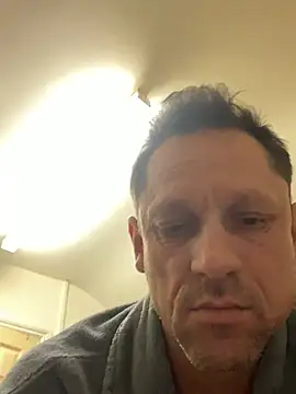 Snapshot of Yourhotboy_42 chatting on February 5, 2025, 5:31 pm Yourhotboy 42 online show from February 5, 2025, 5:31 pm