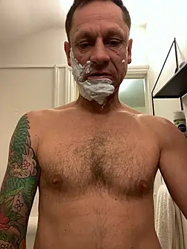 Snapshot of Yourhotboy_42 chatting on February 25, 2025, 9:15 pm Yourhotboy 42 online show from February 25, 2025, 9:15 pm