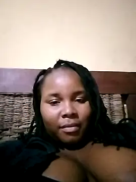 Snapshot of Nomhle113 chatting on November 16, 2025, 7:29 pm Nomhle113 online show from November 16, 2025, 7:29 pm