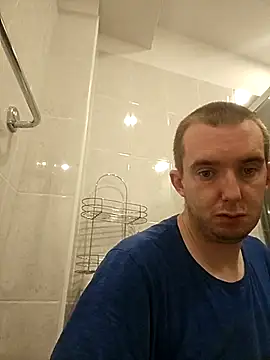 Snapshot of Jasmin32 chatting on October 31, 2025, 8:22 am Jasmin32 online show from October 31, 2025, 8:22 am