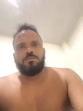 morenorj17 online show from December 14, 2025, 9:04 am