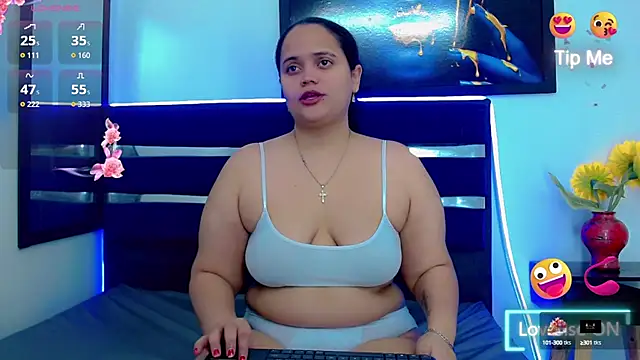 Snapshot of brunnette_hot chatting on September 26, 2025, 10:33 am brunnette hot online show from September 26, 2025, 10:33 am