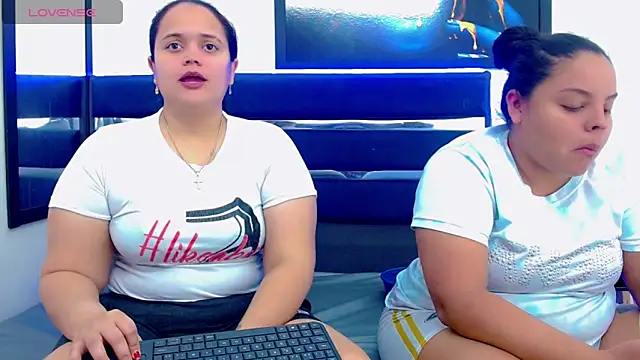 Snapshot of brunnette_hot chatting on September 23, 2025, 11:28 am brunnette hot online show from September 23, 2025, 11:28 am