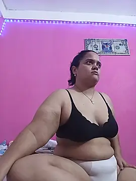 Snapshot of brunnette_hot chatting on June 5, 2026, 10:32 am brunnette hot online show from June 5, 2026, 10:32 am