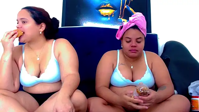 Snapshot of brunnette_hot chatting on November 3, 2025, 11:14 am brunnette hot online show from November 3, 2025, 11:14 am