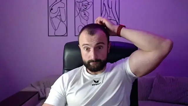 Snapshot of brindlefly6969 chatting on October 17, 2025, 11:01 am brindlefly6969 online show from October 17, 2025, 11:01 am