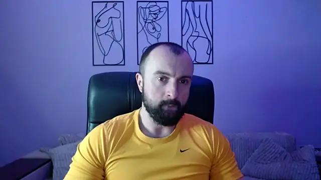 brindlefly6969 online show from March 9, 2026, 11:36 am