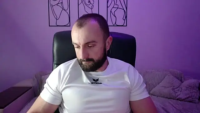 brindlefly6969 online show from January 8, 2026, 11:49 am