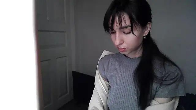 Snapshot of ElizaSwon chatting on September 24, 2025, 2:45 pm ElizaSwon online show from September 24, 2025, 2:45 pm