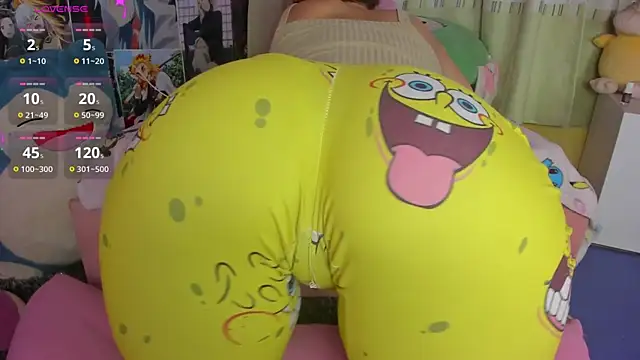 Snapshot of bonnie_moon chatting on December 18, 2025, 4:39 am bonnie moon online show from December 18, 2025, 4:39 am