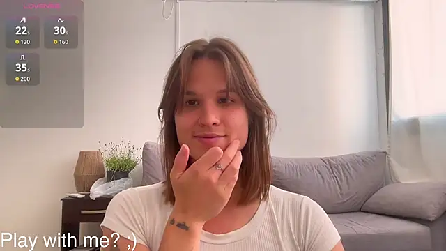 Your Hand In mine online show from October 25, 2025, 5:02 pm